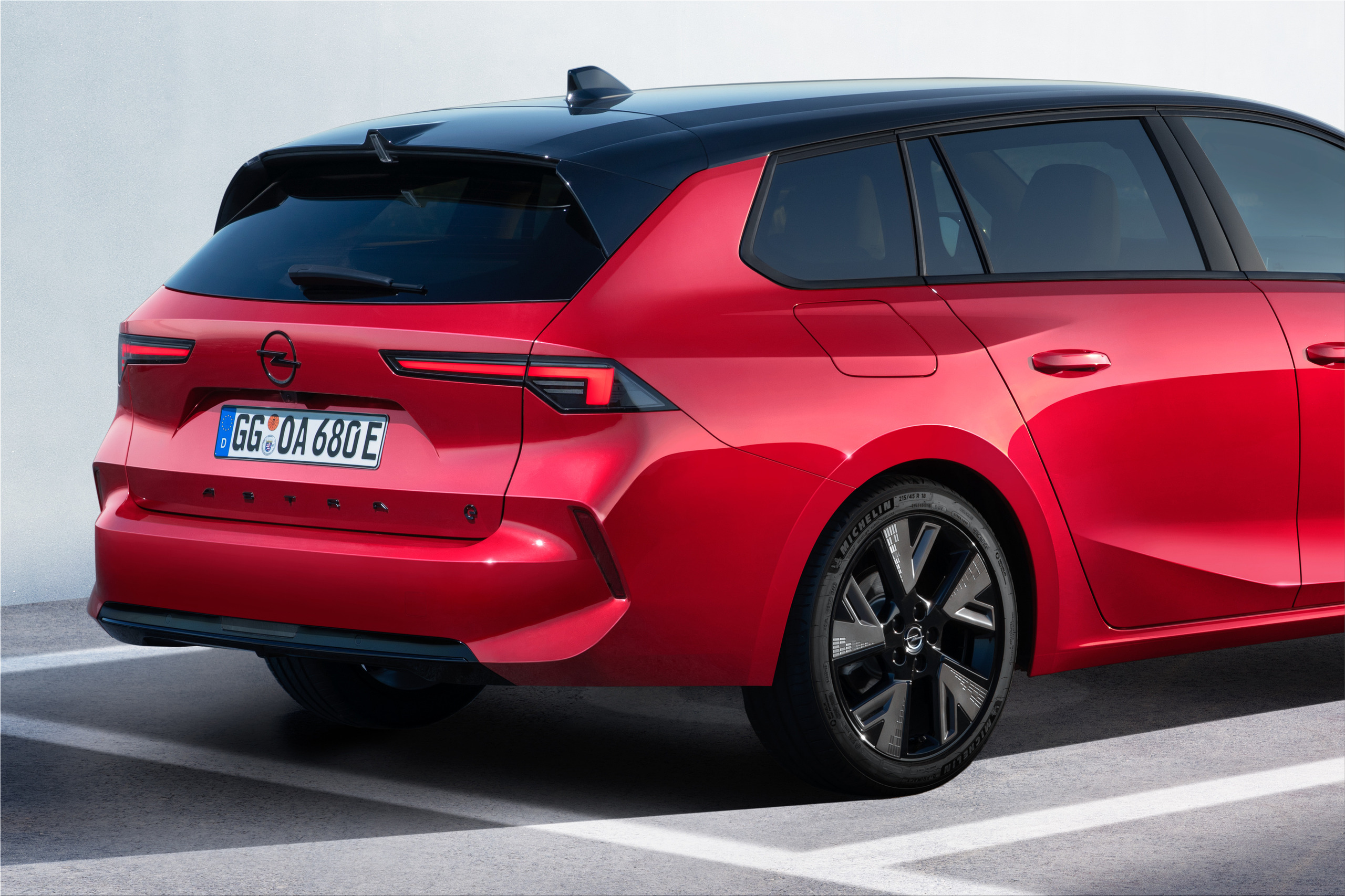 Opel, Vauxhall to launch full-electric Astra in 2023
