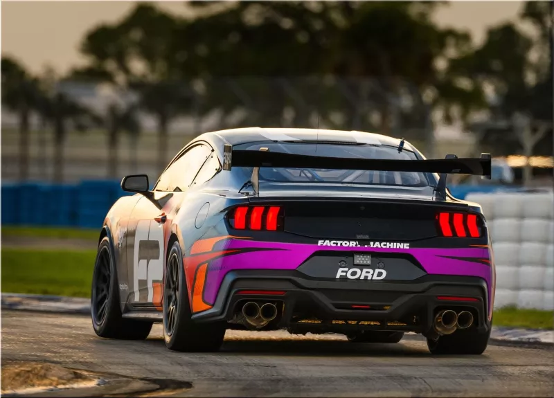 2024 Ford Mustang GT4