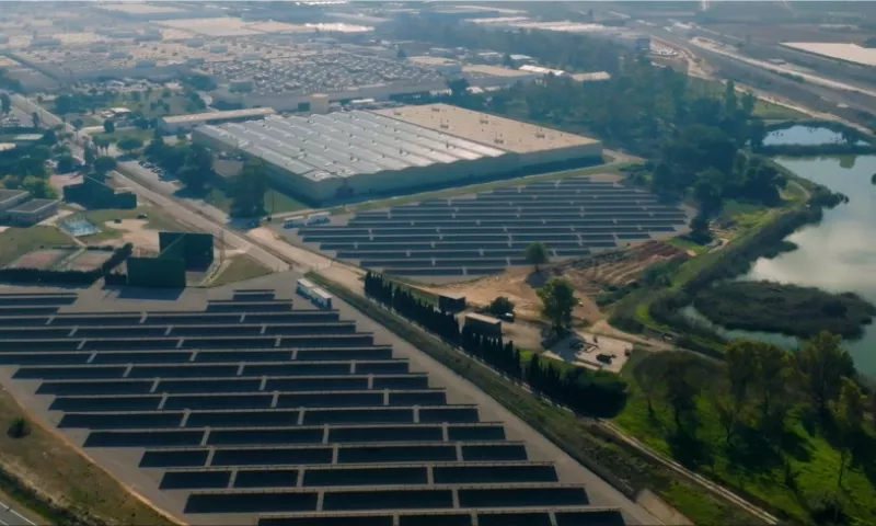 Ford opens solar park in Valencia, Spain